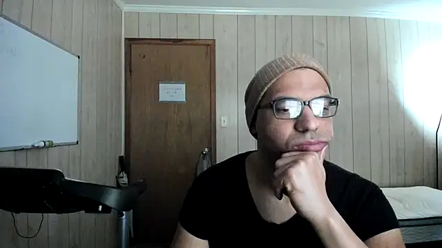 Snapshot of NaturalBeautyQueen chatting on October 9, 12:58 pm NaturalBeautyQueen online show from October 9, 12:58 pm