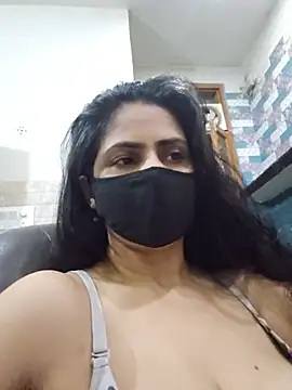 Snapshot of SashaPatel chatting on July 20, 11:45 am SashaPatel online show from July 20, 11:45 am