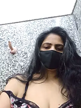 Snapshot of SashaPatel chatting on July 24, 3:15 am SashaPatel online show from July 24, 3:15 am