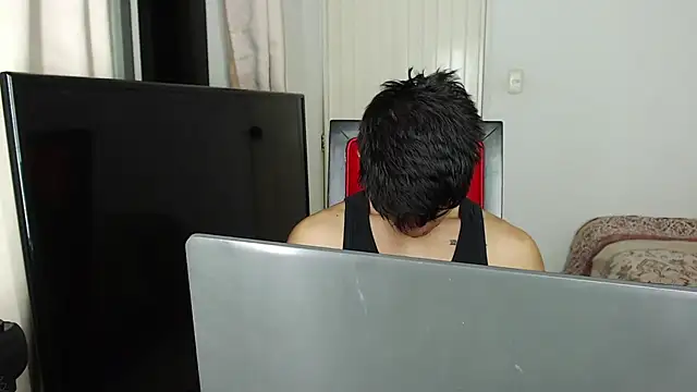 Snapshot of Alex_mojica chatting on November 1, 7:10 am Alex mojica online show from November 1, 7:10 am