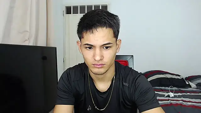 Snapshot of Alex_mojica chatting on November 25, 2:06 pm Alex mojica online show from November 25, 2:06 pm