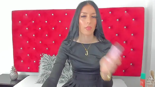 PleasureJasmine online show from September 25, 7:23 am