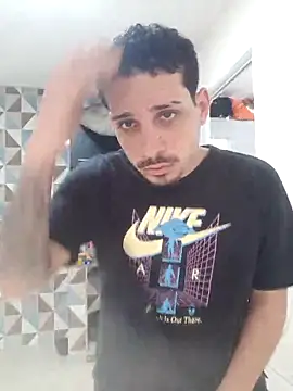 Snapshot of branquintatto chatting on October 3, 8:17 pm branquintatto online show from October 3, 8:17 pm