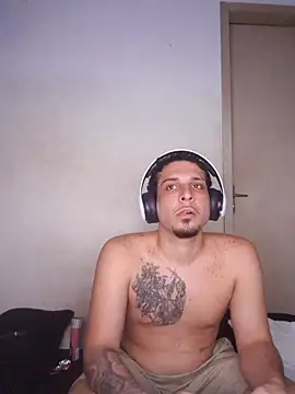 Snapshot of branquintatto chatting on December 2, 5:02 am branquintatto online show from December 2, 5:02 am