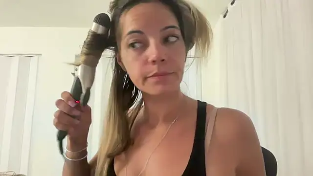 prettyykitty22 online show from May 16, 2:52 am