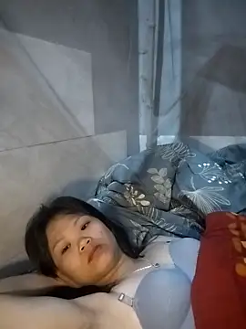 LinhNa999 online show from March 5, 1:23 am