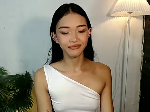 Snapshot of holyakiesha chatting on October 1, 4:51 am holyakiesha online show from October 1, 4:51 am