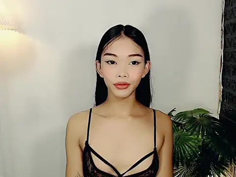 Snapshot of holyakiesha chatting on October 16, 12:22 am holyakiesha online show from October 16, 12:22 am