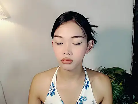 Snapshot of holyakiesha chatting on October 20, 12:33 am holyakiesha online show from October 20, 12:33 am