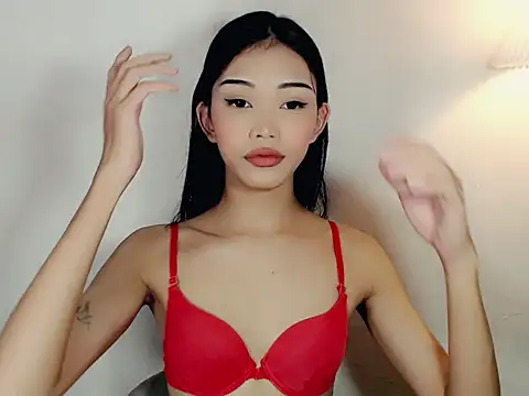 Snapshot of holyakiesha chatting on December 2, 10:38 pm holyakiesha online show from December 2, 10:38 pm