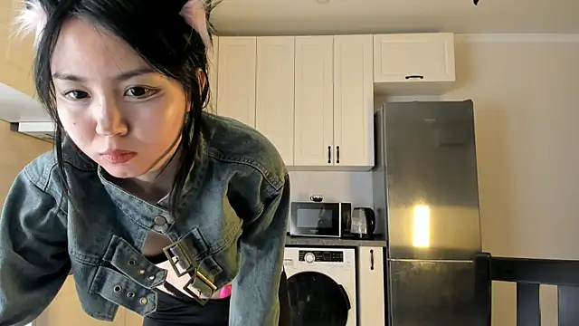 Snapshot of kawai_mai chatting on July 8, 1:59 pm kawai mai online show from July 8, 1:59 pm
