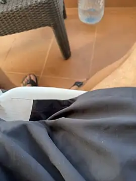 Snapshot of Manu97k chatting on November 6, 9:32 am Manu97k online show from November 6, 9:32 am