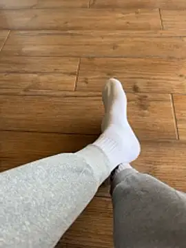 Manu97k online show from January 17, 11:37 am