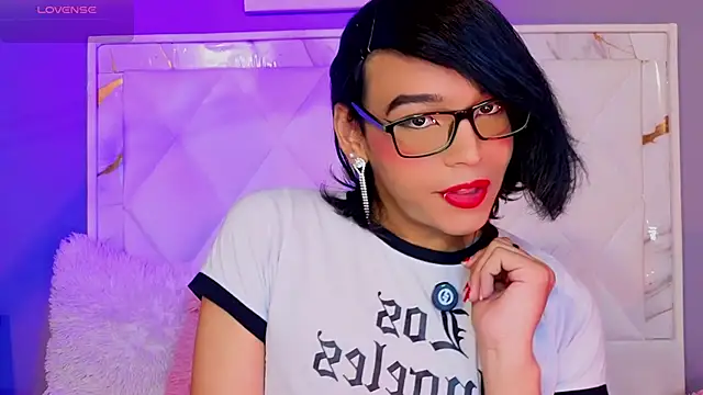 Snapshot of Dannyhot_ chatting on June 22, 8:28 pm Dannyhot online show from June 22, 8:28 pm