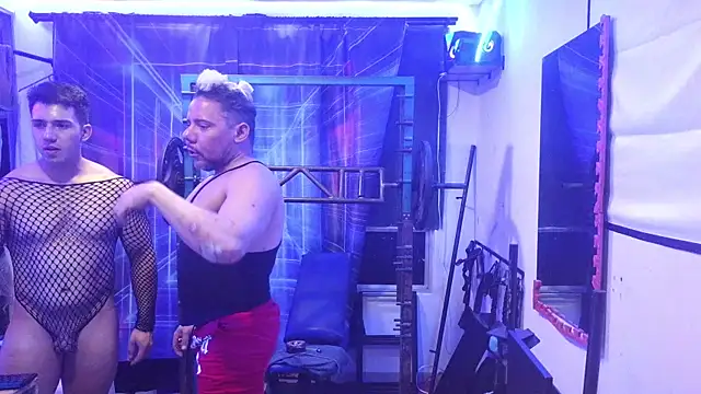 Liam forest  online show from November 21, 2:43 am