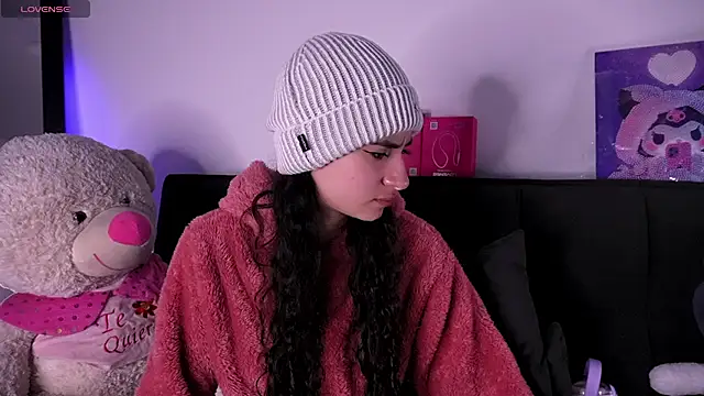 Alynn Bri  online show from July 2, 1:27 am