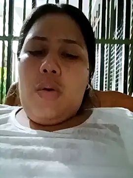 Snapshot of hera_and_kratos chatting on October 19, 2:45 am hera and kratos online show from October 19, 2:45 am