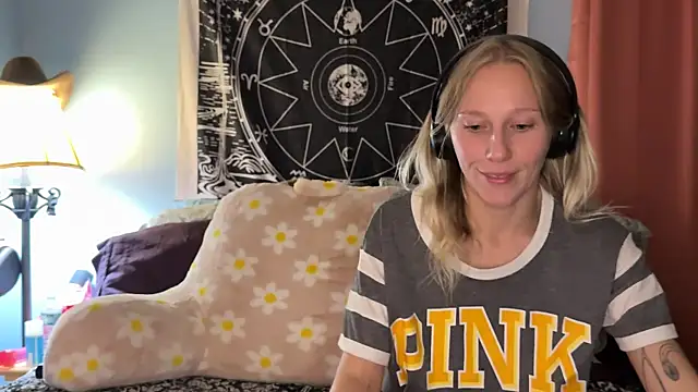 onlysunidreamss online show from October 11, 2:22 am