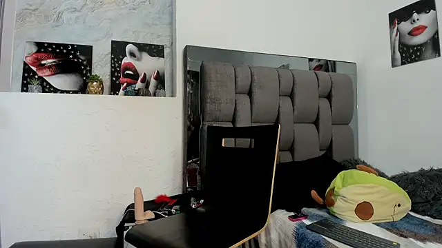 GiorgiaDarkness online show from September 19, 1:18 am