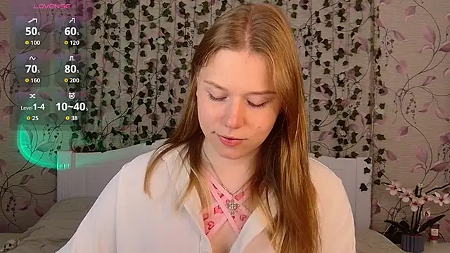 Snapshot of _influensii_ chatting on September 15, 5:07 am influensii online show from September 15, 5:07 am