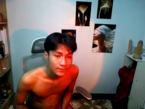 YourAsian Cummer online show from April 23, 4:24 am