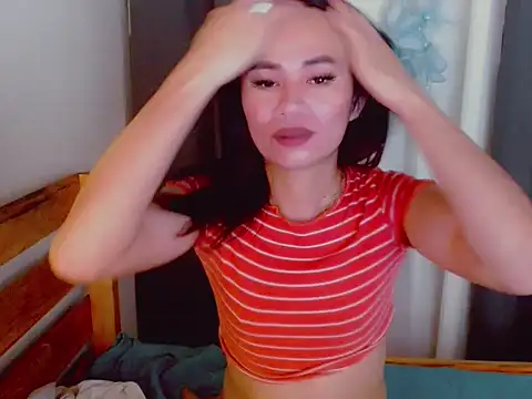 ursweet yummy online show from November 13, 2:21 am