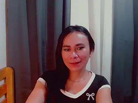 ursweet yummy online show from December 2, 7:25 am