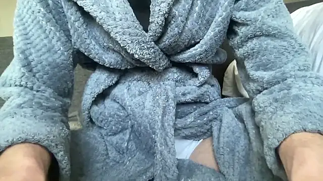 Snapshot of peterpapiNL chatting on February 8, 9:56 am peterpapiNL online show from February 8, 9:56 am