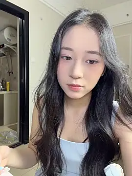 Snapshot of shishi0688 chatting on May 21, 12:34 pm shishi0688 online show from May 21, 12:34 pm