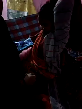 Snapshot of Sonabhabhi96 chatting on December 5, 3:20 pm Sonabhabhi96 online show from December 5, 3:20 pm