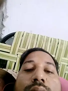 Snapshot of sumit_19 chatting on December 16, 5:07 pm sumit 19 online show from December 16, 5:07 pm