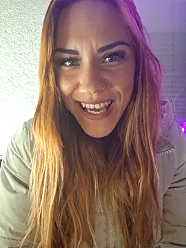 Snapshot of SlimBellaa chatting on November 26, 9:38 pm SlimBellaa online show from November 26, 9:38 pm