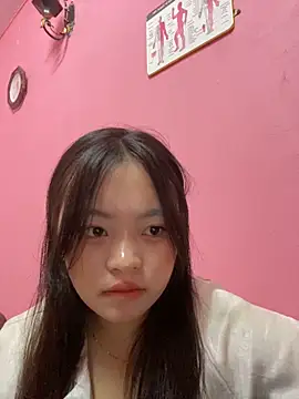 Snapshot of Julia-Elsa chatting on October 14, 2:01 am Julia-Elsa online show from October 14, 2:01 am