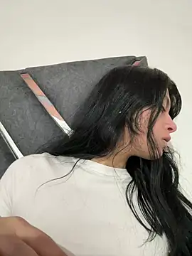 LiaCollings online show from July 8, 3:05 pm