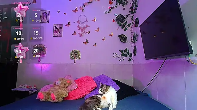 emily cooper t online show from August 2, 7:01 pm