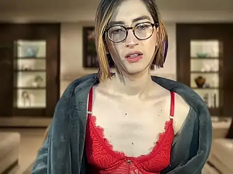 Snapshot of rousseblossom chatting on October 14, 1:17 am rousseblossom online show from October 14, 1:17 am