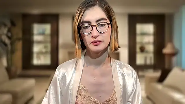 Snapshot of rousseblossom chatting on November 1, 12:12 am rousseblossom online show from November 1, 12:12 am