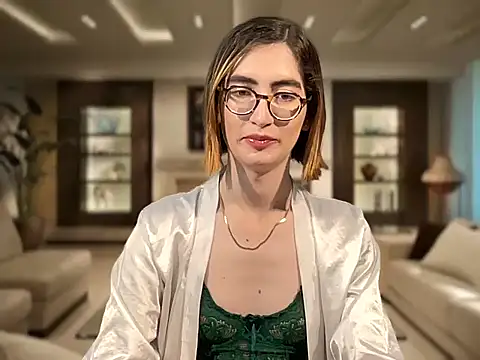 Snapshot of rousseblossom chatting on November 4, 12:10 am rousseblossom online show from November 4, 12:10 am