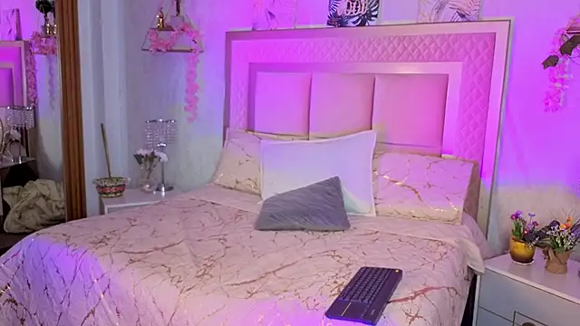 AlanaOdison online show from January 17, 9:29 pm