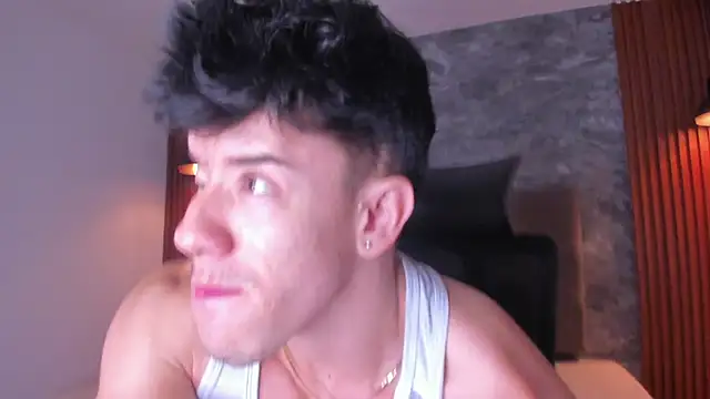 Snapshot of MaxCooper1 chatting on September 10, 7:47 pm MaxCooper1 online show from September 10, 7:47 pm