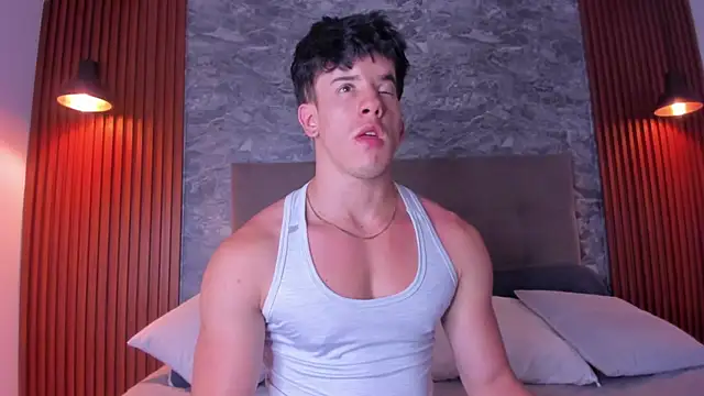 Snapshot of MaxCooper1 chatting on September 23, 7:50 pm MaxCooper1 online show from September 23, 7:50 pm