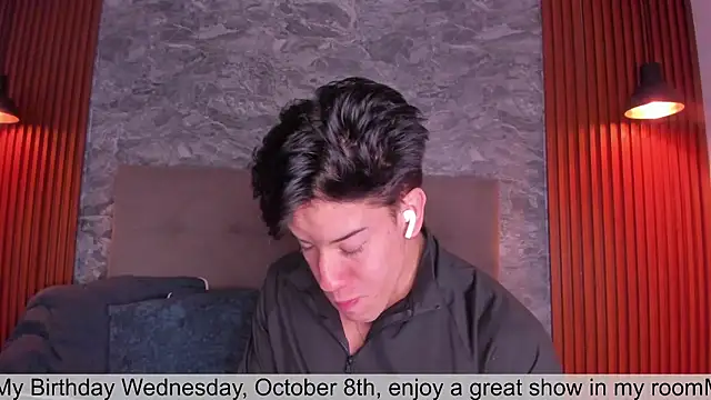 Snapshot of MaxCooper1 chatting on October 7, 8:50 pm MaxCooper1 online show from October 7, 8:50 pm