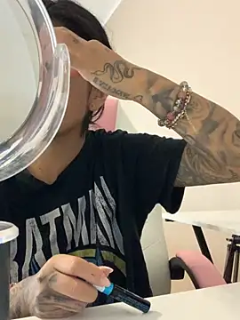 Snapshot of mrskarmaa chatting on November 15, 6:00 am mrskarmaa online show from November 15, 6:00 am