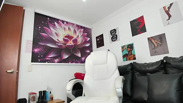 lycoris 19 online show from October 7, 8:50 pm