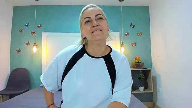 Heidy milf online show from September 20, 8:32 pm