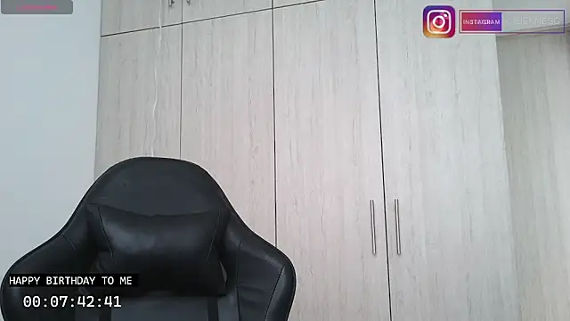 Yulienneg online show from September 23, 9:18 pm