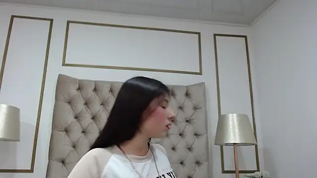 ScarlettRox online show from March 6, 8:16 pm