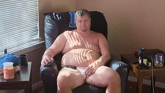 Single White Male online show from September 28, 4:45 pm