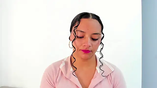 Angellit Afrodita  online show from November 7, 10:59 am