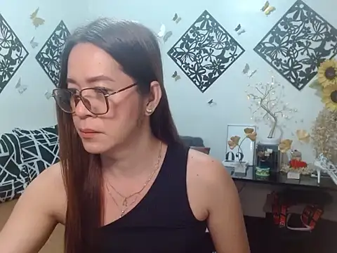 Snapshot of TheMISTRESSx69 chatting on November 23, 10:53 pm TheMISTRESSx69 online show from November 23, 10:53 pm